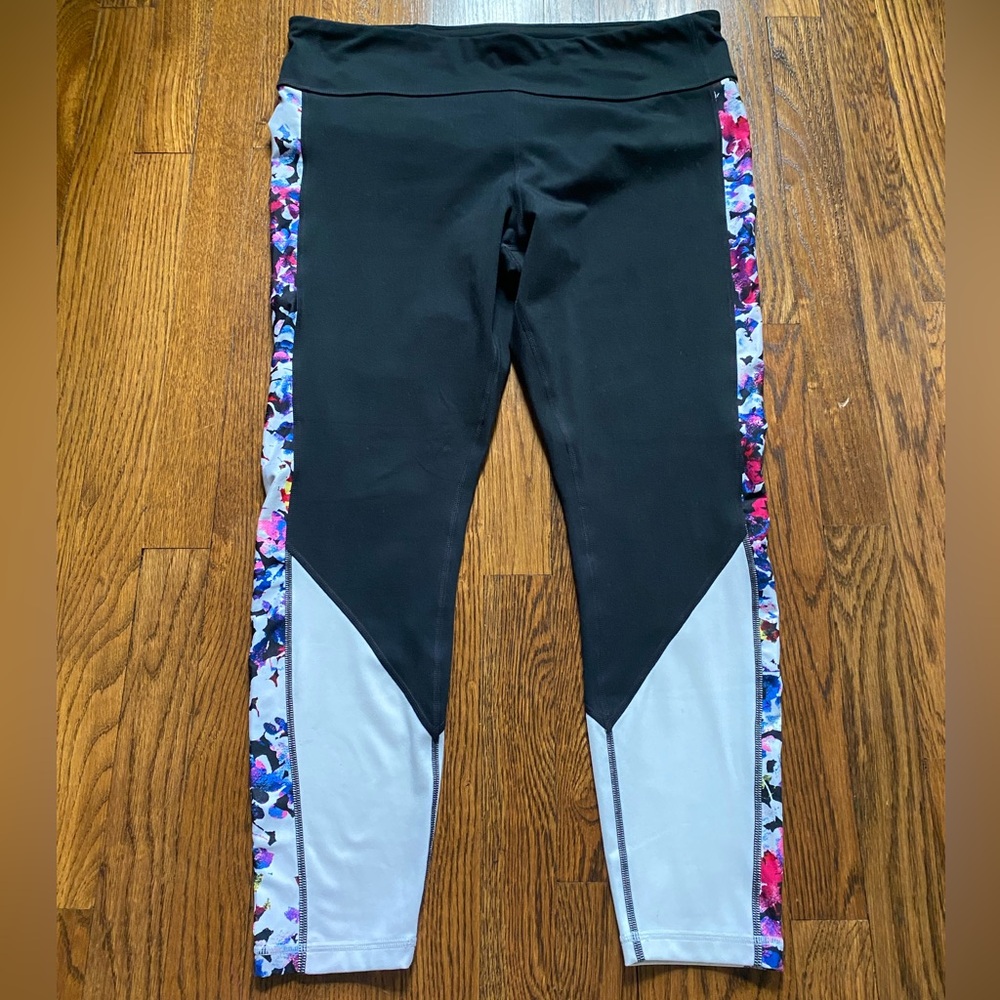 GapFit Women's Blackout Technology Leggings Black White XL Pants Extra Large